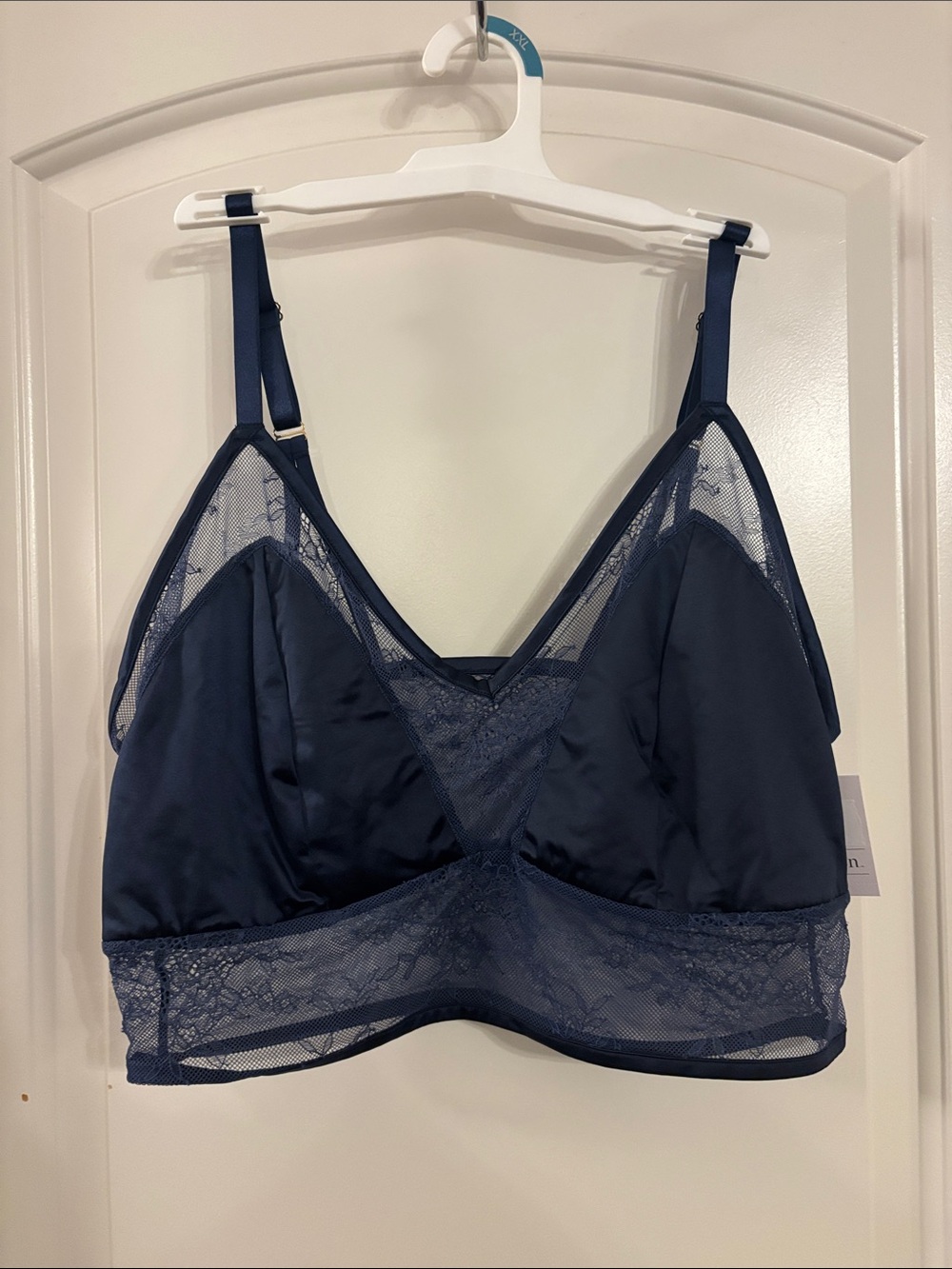New Auden Midnight Blue Lace Bralette with Mesh Trim. Size Large